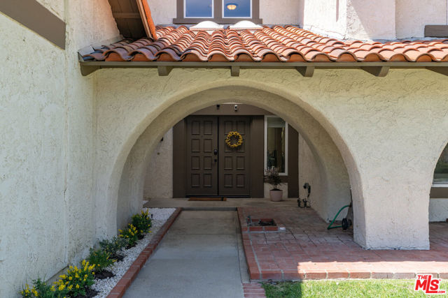 683 Triunfo Canyon Road, Westlake Village CA: https://media.crmls.org/mediaz/c6d218ee-39db-428e-b7c0-04272906f19d.jpg