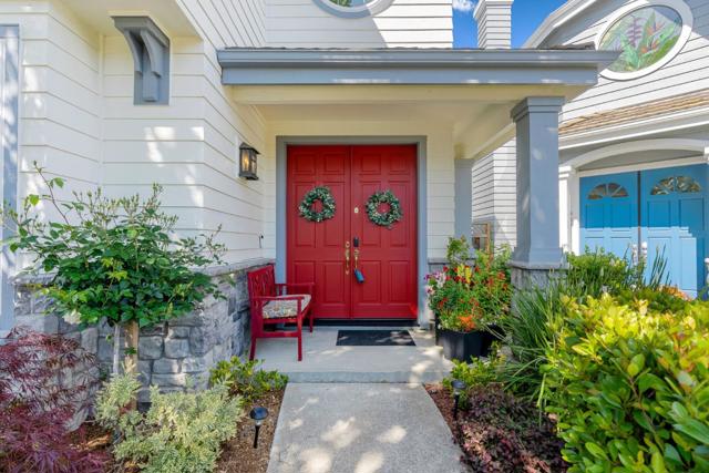 986 Governors Bay Drive, Redwood City CA: https://media.crmls.org/mediaz/c6d31a5a-ba8b-44e8-b8c7-4f98c042834e.jpg