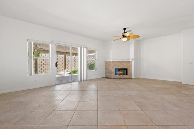 74082 Daisy Lane, Palm Desert CA: https://media.crmls.org/mediaz/c6d41d6d-bca4-48f5-9792-3603d50110f6.jpg