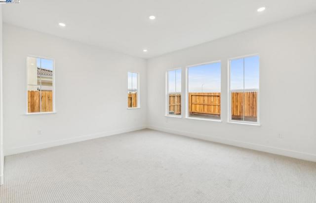 1552 Kasnak Drive, Manteca CA: https://media.crmls.org/mediaz/c6d46aaf-cf47-4ff0-b273-3fccc1a3cc5e.jpg