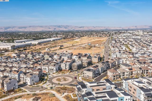 37231 Sand Bar Place, Newark CA: https://media.crmls.org/mediaz/c6d49327-adbd-4e00-9b15-06011eb37b48.jpg