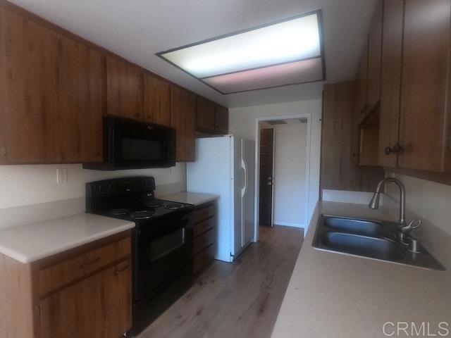 Detail Gallery Image 7 of 43 For 1677 Melrose Ave #F,  Chula Vista,  CA 91911 - 3 Beds | 2 Baths