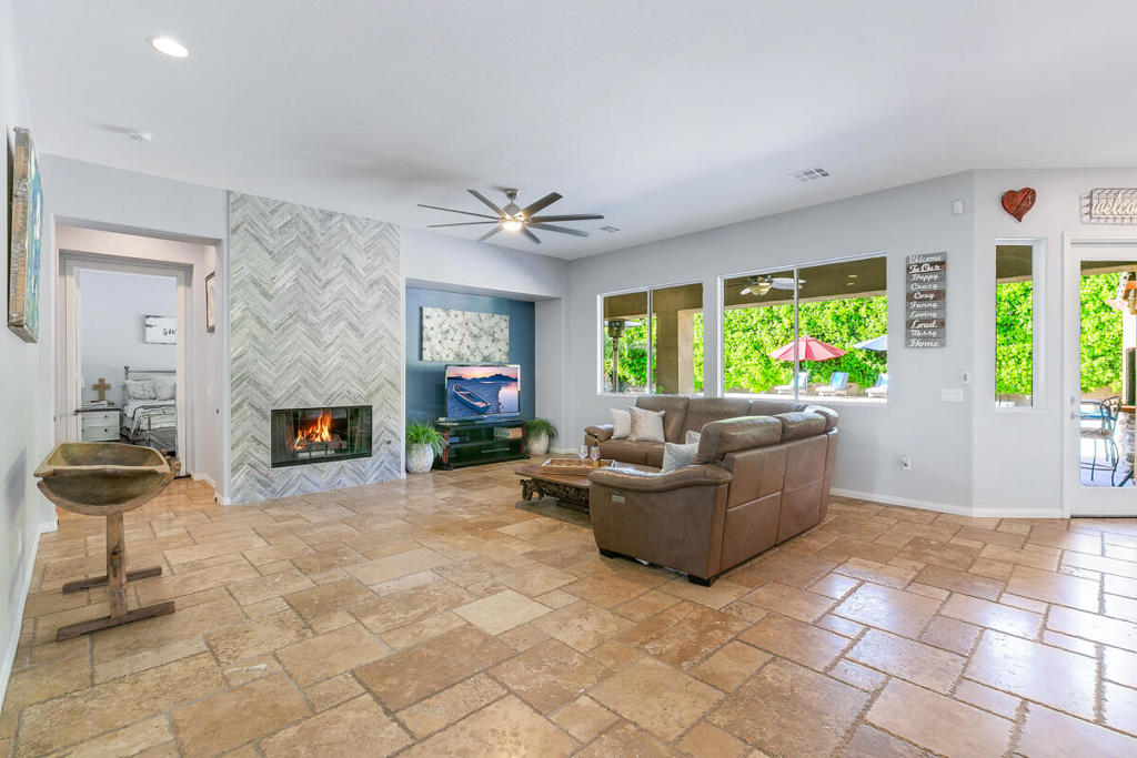 MLS #219137313DA image #5