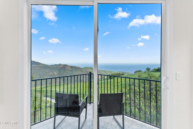 26200 Lockwood Road, Malibu CA: https://media.crmls.org/mediaz/c6d78750-4064-4b71-90d1-20c762b4ba7a.jpg
