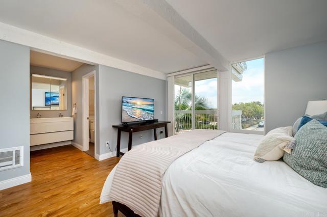 Detail Gallery Image 34 of 63 For 2319 Caringa Way #58,  Carlsbad,  CA 92009 - 2 Beds | 2/1 Baths