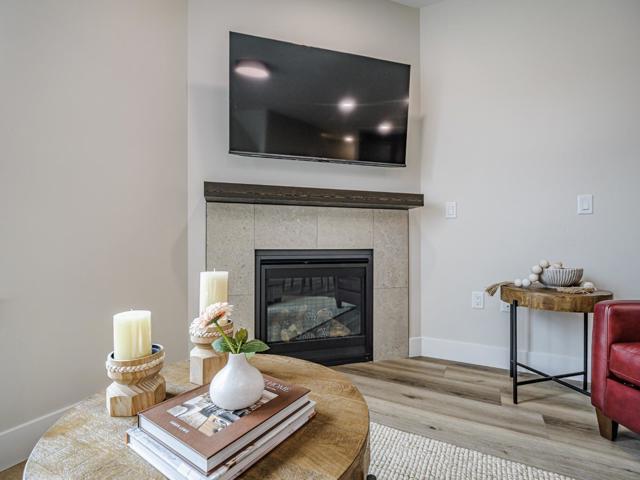 121 Aptos Village Way, Aptos CA: https://media.crmls.org/mediaz/c6d8e1cf-ccee-4336-a676-60675ee33f39.jpg