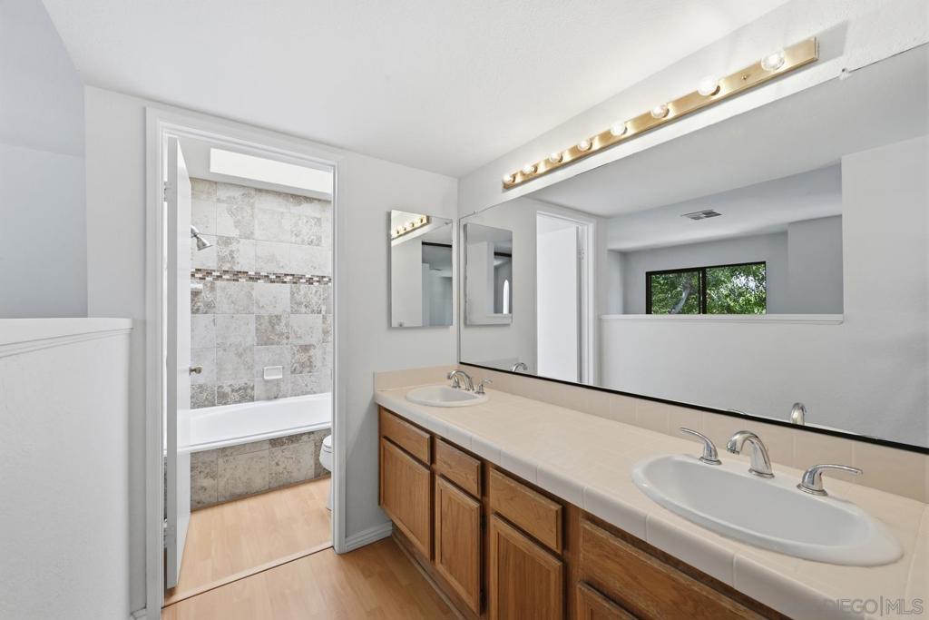 9260 Towne Centre Dr - photo 19
