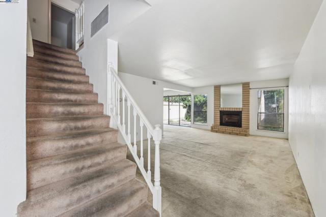 Image 1 of 24 For 34242 Arizona St  18