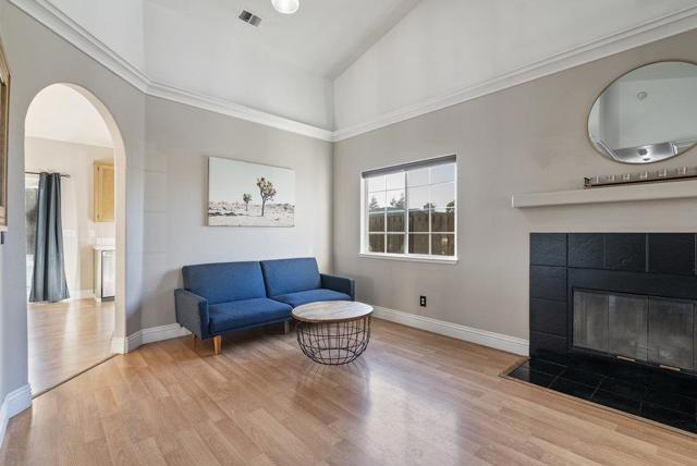 600 Gabriele Court, Hollister CA: https://media.crmls.org/mediaz/c6daaf8e-b8b4-48ab-9a97-00fa418adee9.jpg