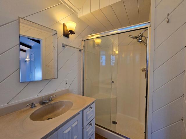 131 Hazel Avenue, Millbrae CA: https://media.crmls.org/mediaz/c6db1ccc-47fe-471f-9628-3d323d783027.jpg