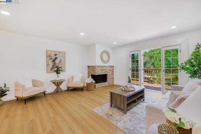 Image 3 of 58 For 1848 Trym St