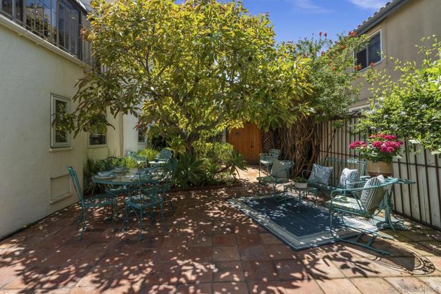 1434 5th Street, Coronado CA: https://media.crmls.org/mediaz/c6db7e9b-40d9-46d3-ab0b-fe3a35d2c184.jpg