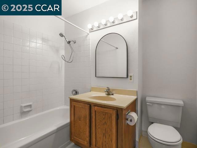 1544 Bailey Rd, Concord CA: https://media.crmls.org/mediaz/c6dc64e8-23e6-4850-82b5-743534d46b61.jpg