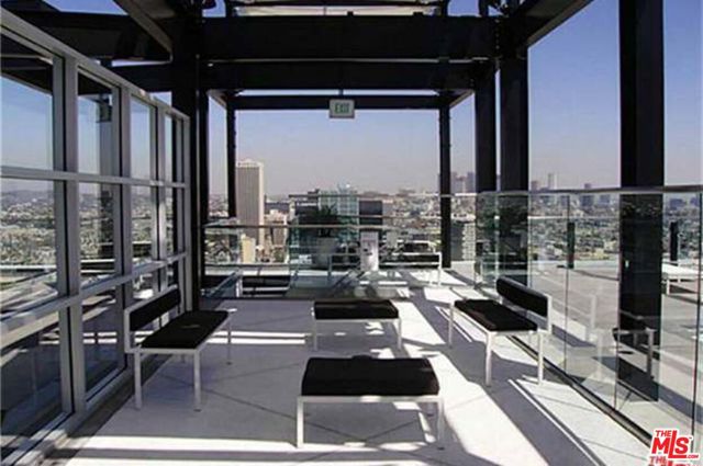 3810 Wilshire Boulevard, Los Angeles CA: https://media.crmls.org/mediaz/c6dcd9c2-a1bf-4235-9ed6-1028d2f27c17.jpg