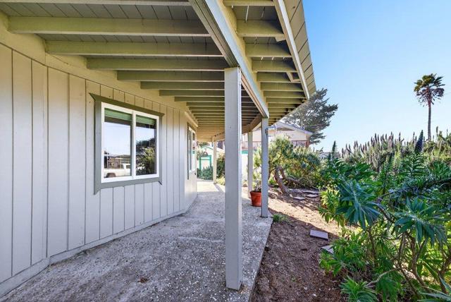 1 Gray Way, Watsonville CA: https://media.crmls.org/mediaz/c6dd35c3-d176-43f6-9cd9-5504c1cd6ef9.jpg