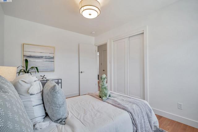5232 Proctor Road, Castro Valley CA: https://media.crmls.org/mediaz/c6dde769-839d-4d3f-bd4c-3c3661d825ac.jpg