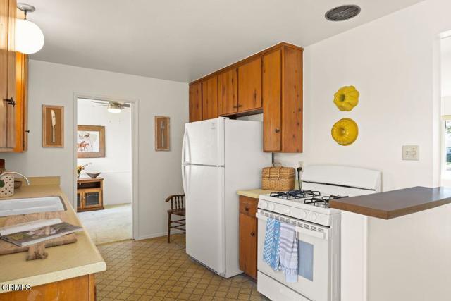 445 Mara Avenue, Ventura CA: https://media.crmls.org/mediaz/c6de8adf-8acc-4c1b-b6f8-92bb0406a685.jpg