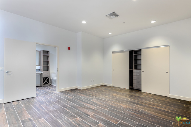 111 N Palm Canyon Drive, Palm Springs CA: https://media.crmls.org/mediaz/c6deb100-4a4a-4ae3-8b75-0fee65769c3b.jpg