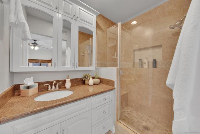 9959 Riverhead Dr, San Diego CA: https://media.crmls.org/mediaz/c6df3653-dbd4-484f-a6a9-6af399acc37c.jpg