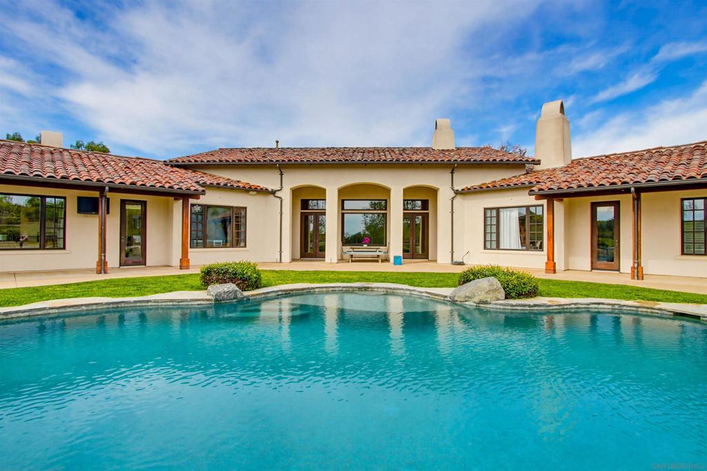 8235 Caminito Santaluz Norte - photo 5