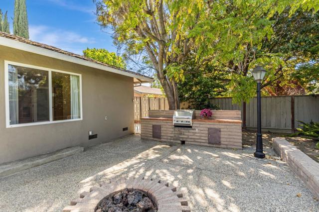 18931 Cyril Place, Saratoga CA: https://media.crmls.org/mediaz/c6e03cc5-0918-44bb-a4db-9516dc7a00dd.jpg