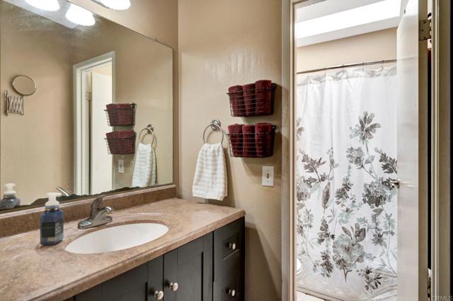 Detail Gallery Image 18 of 40 For 5362 Lake Murray Blvd, La Mesa,  CA 91942 - 2 Beds | 2/1 Baths