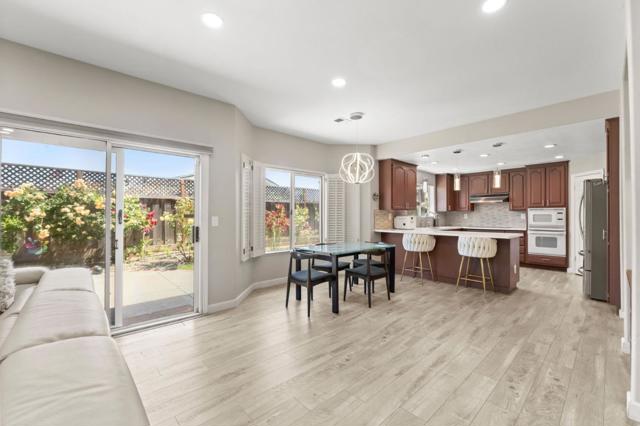 38173 Canyon Oaks Court, Fremont CA: https://media.crmls.org/mediaz/c6e15fec-0290-4613-a979-7f4f456ba47a.jpg