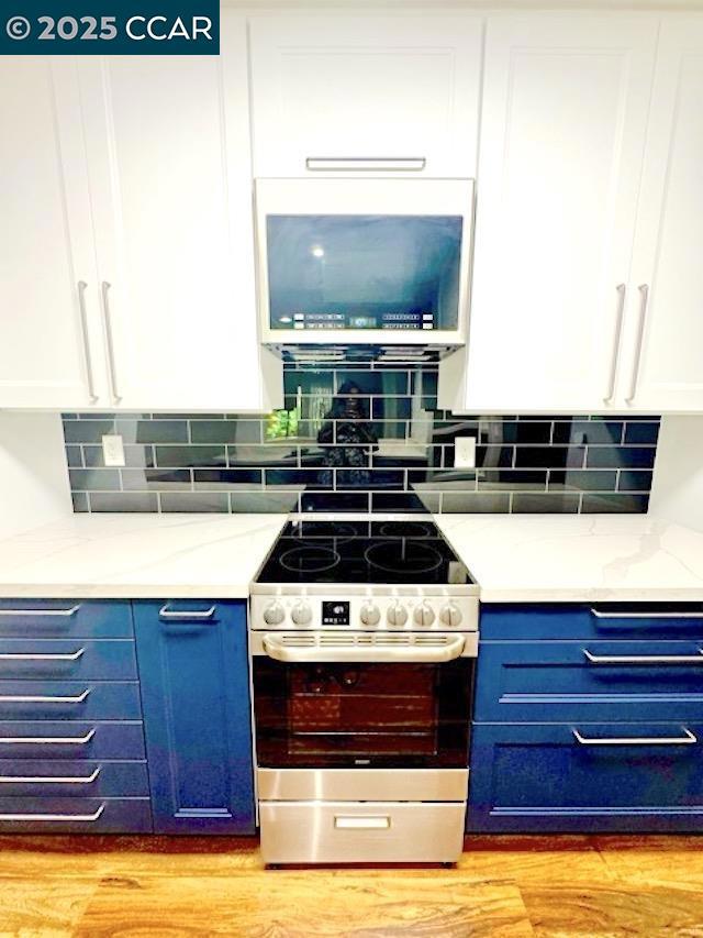 1305 Webster St, Alameda CA: https://media.crmls.org/mediaz/c6e2dc17-cc45-492f-845b-d27ceadd64a5.jpg