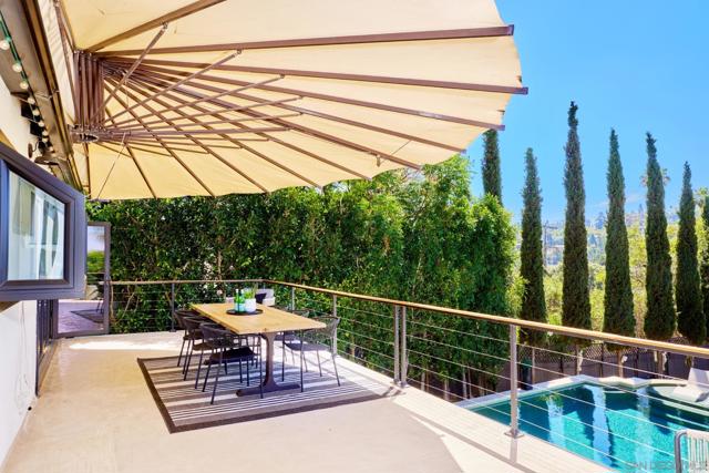 4568 4th Street, La Mesa CA: https://media.crmls.org/mediaz/c6e2e3c1-0576-40bb-ae0d-65ac60b41696.jpg