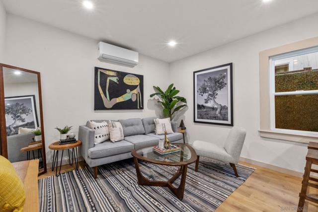 1203 N Normandie Ave, Los Angeles CA: https://media.crmls.org/mediaz/c6e41dd3-bf3f-43e7-be23-0cb1ecc1d7b8.jpg