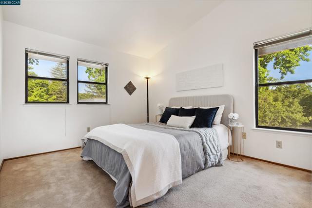 1731 S Villa Way, Walnut Creek CA: https://media.crmls.org/mediaz/c6e65517-515f-4f65-9bd3-d423e4a65631.jpg