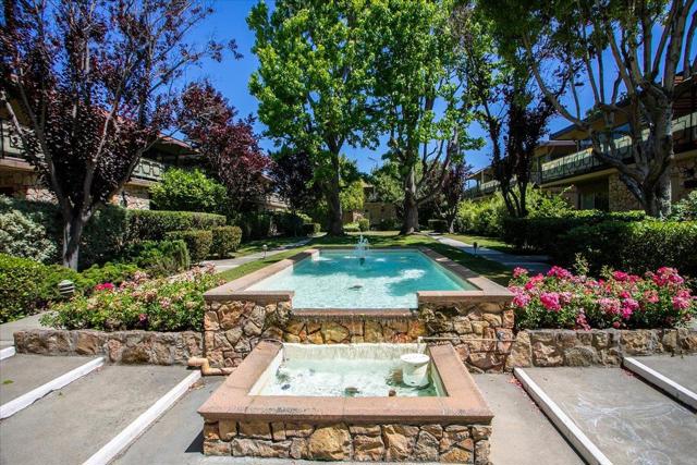 762 University Avenue, Palo Alto CA: https://media.crmls.org/mediaz/c6e6df6f-fa7d-4add-a8e0-d0712499607a.jpg