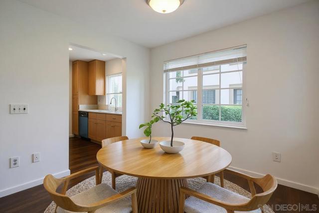 13076 Wimberly Square, San Diego CA: https://media.crmls.org/mediaz/c6e7c062-b0df-4531-9c03-16468925c655.jpg