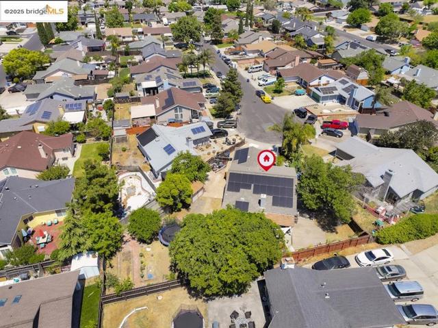 1359 Port Ct, Oakley CA: https://media.crmls.org/mediaz/c6e82970-91f9-45ff-ab24-ae17ec0414bd.jpg