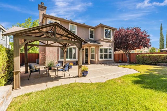 5889 Woodrose Way, Livermore CA: https://media.crmls.org/mediaz/c6e843dd-34ee-4b68-b3cb-0fb2941c80af.jpg