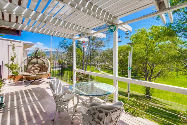 1129 La Casa, San Marcos CA: https://media.crmls.org/mediaz/c6e8ad31-8123-4ae2-9602-32d10f770fbb.jpg