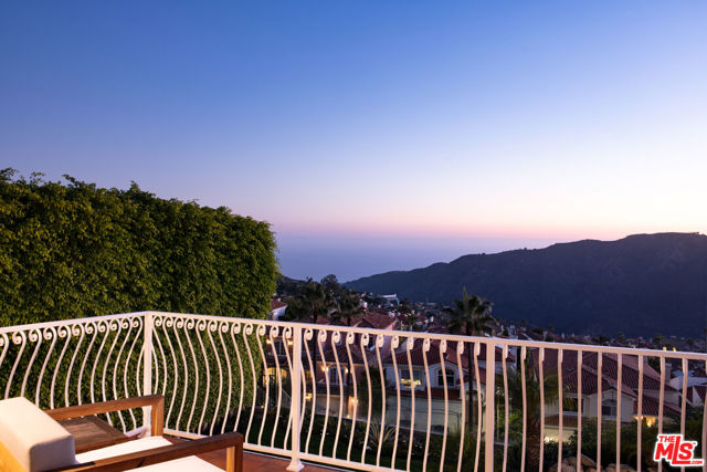 Drew Fenton | 16844 Calle De Sarah Pacific Palisades CA | MLS: 7448123