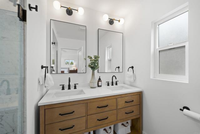 Image 22 of 46 For 4862 Viane Way