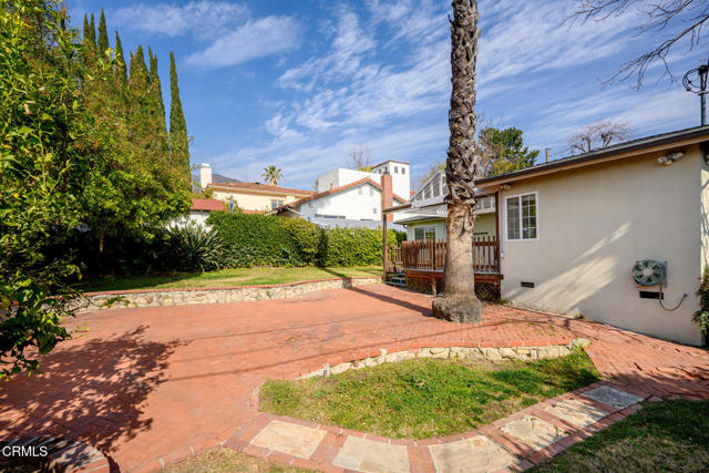 4917 Angeles Crest Highway, La Canada Flintridge CA: https://media.crmls.org/mediaz/c6eac563-c8e1-4466-b3dc-80c4acf63f28.jpg