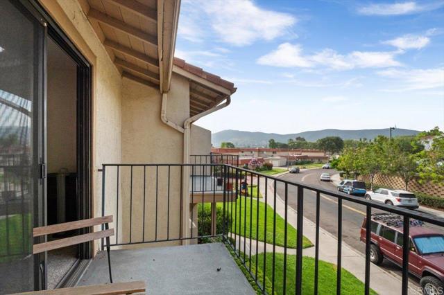 Detail Gallery Image 10 of 16 For 1606 Grandon Ave #1606,  San Marcos,  CA 92078 - 2 Beds | 1/1 Baths