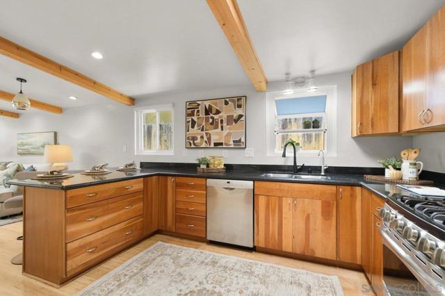 3559 Larga Circle, San Diego CA: https://media.crmls.org/mediaz/c6ece7c0-f3a9-411f-b95f-9f395eee0016.jpg
