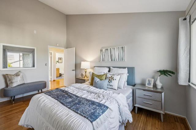 146 Albacore Lane, Foster City CA: https://media.crmls.org/mediaz/c6eda4de-0aa2-40c9-9d23-52328d323e62.jpg