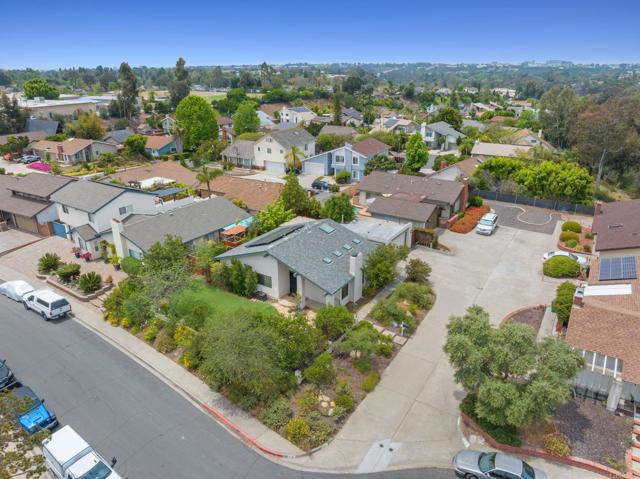 5550 La Cuenta Drive, San Diego CA: https://media.crmls.org/mediaz/c6ee451e-dece-4f9c-8f5a-ccbb733a5a6b.jpg