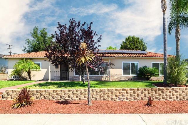 2394 Dryden Avenue, El Cajon CA: https://media.crmls.org/mediaz/c6efe870-5e62-436f-8466-f5f2f122029f.jpg
