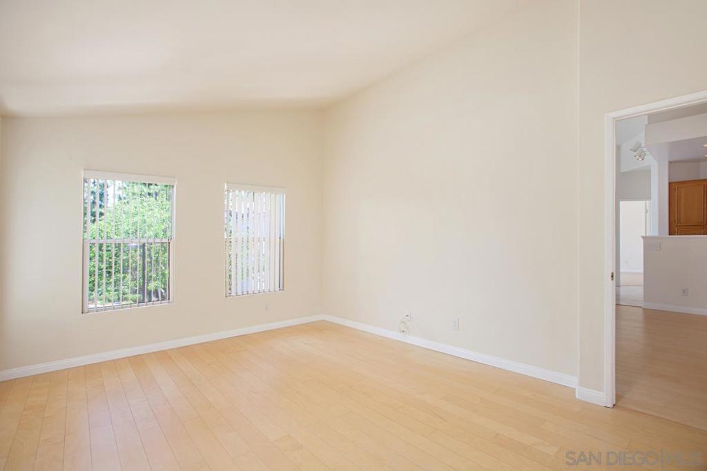 5558 Renaissance Ave - photo 16