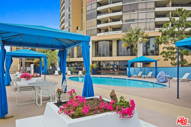 4316 Marina City Drive, Los Angeles CA: https://media.crmls.org/mediaz/c6f0e8e8-7b93-4e26-9290-b7c99f9ae5dc.jpg