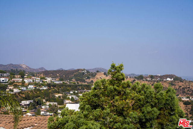 2125 Kew Drive, Los Angeles CA: https://media.crmls.org/mediaz/c6f172c2-ab47-4458-9ae6-b9a4a46fe674.jpg