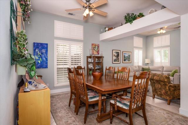 1130 Minarets Avenue, Clovis CA: https://media.crmls.org/mediaz/c6f31037-bd68-454c-b126-b312ddf2ea85.jpg