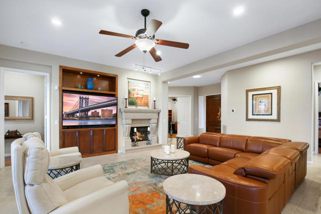 61260 Portulaca Drive, La Quinta CA: https://media.crmls.org/mediaz/c6f32c2b-4a3a-407b-a3aa-9a4d78cf0ea3.jpg