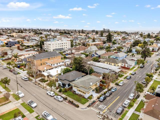 600 Pacific Avenue, Alameda, California 94501, 2 Bedrooms Bedrooms, ,2 BathroomsBathrooms,Single Family Residence,For Sale,Pacific,ML81993892